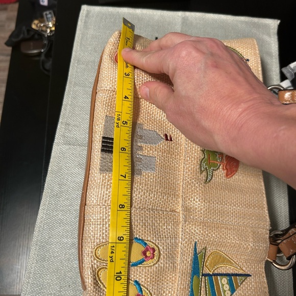 Rosetti Block Party Cancun Straw Handbag with Tropical Embroidery -Like New - Picture 6 of 15